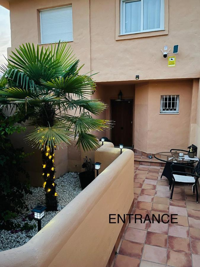 Marbella Deluxe Rooms In Royal Cabopino Townhouse Екстериор снимка